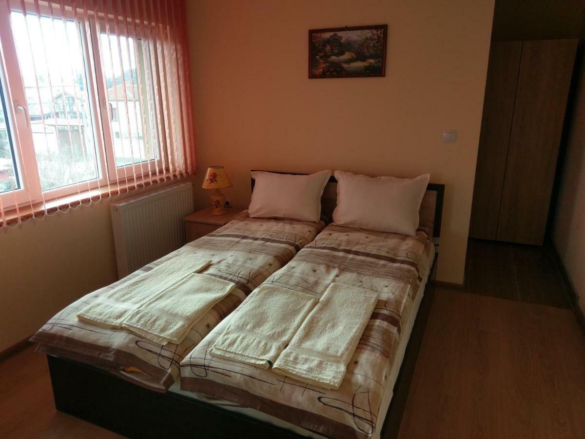 Стаи За Гости Елени Shiroki Dol Dış mekan fotoğraf